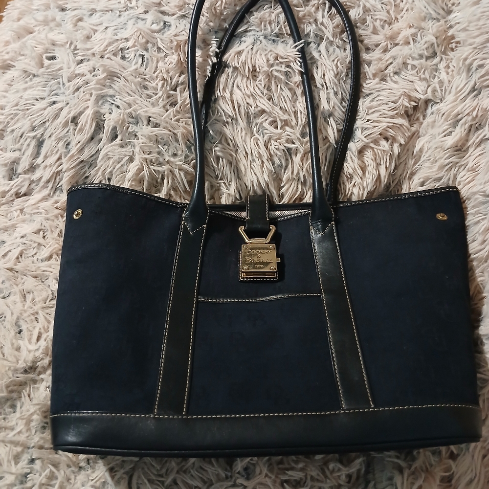 Dooney And Bourke Bag Classic - Picture 15 of 15